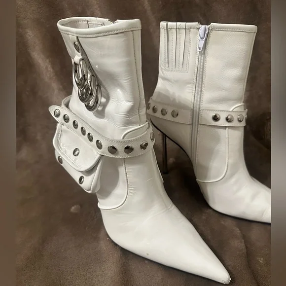 NWOT Jeffrey Campbell Stash White Crinkle Patent Leather Stiletto Ankle Boots - Picture 2 of 9